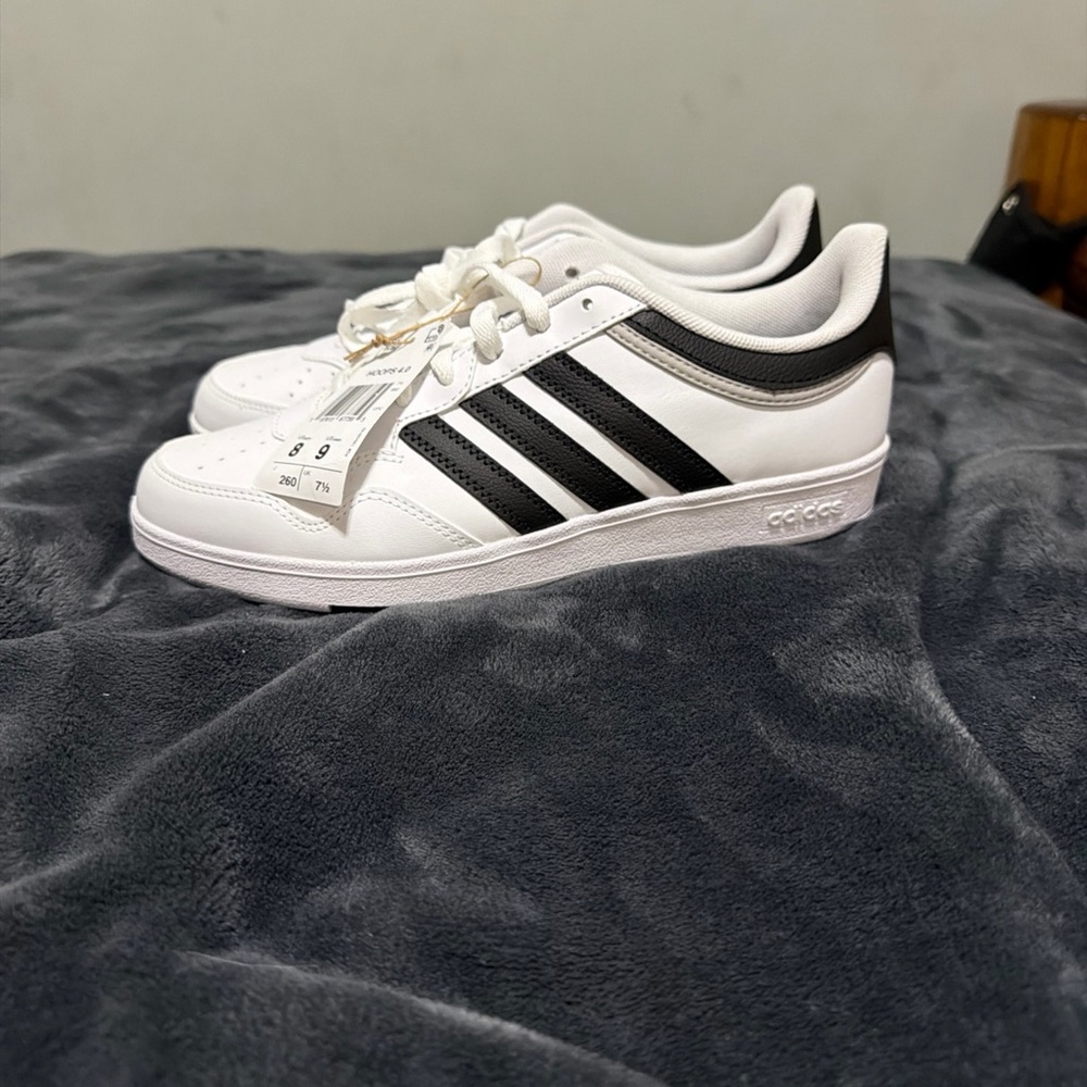 Adidas hoops 4.0